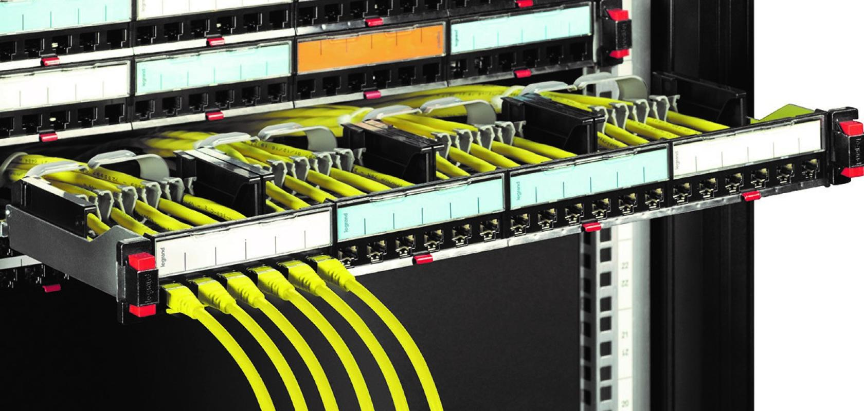 پچ پنل شبکه لگراند، بهترین انتخاب برای شبکه های حرفه ای